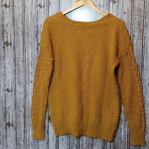 Ecote Cableknit Sweater Sz. Med - Picture 2 of 4